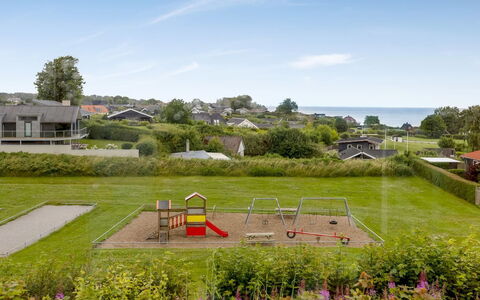 Teja - 100M from the Sea: Erba, Paesaggio, Lotto, Giardino, Prato, Groundcover, Landscaping, Estate, Cortile, Parco