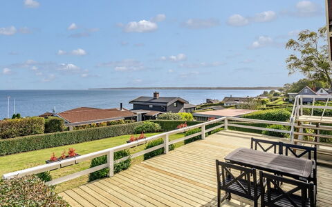 Fani - 150M from the Sea: Mare, Costa, Oceano, Portico, Ricorrere, Riva, Passerella, Deck, Balcone, Eco Hotel
