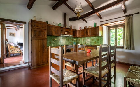 Casa La Cedrina, Pool, Lornano: Mobilia, Legna, Interior Design, Soffitto, Pavimentazione, Tavolo, Cucina & Sala Da Pranzo Tavolo, Sala Da Pranzo, Sedia, Camera