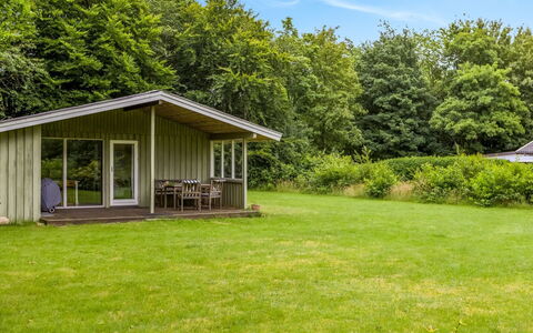 Göran - 30Km from the Sea: Villetta, Backyard, Cortile, Edifici Giardino, Capannone, Raccordo, Mobili Da Esterno, Log Cabin, Struttura Esterna, Baracca