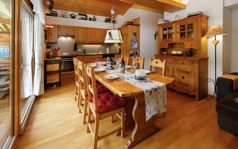 Mon Abri B: Mobilia, Legna, Interior Design, Soffitto, Cucina, Camera, Illuminazione, Tavolo, Casa, Cabinetry