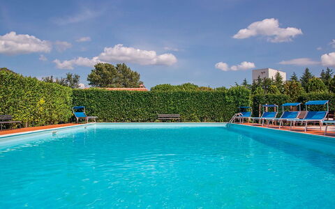 Oasi Della Pergola: Blu, Piscina, Tempo Libero, Ricorrere, Eco Hotel, Mobili Da Esterno, Shade, Centro Ricreativo, Hotel, Resort Citta '