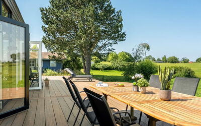 Milena - 1.5Km from the Sea