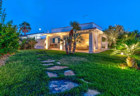 Villa Azzurra Monticelli: Casa, Estate, Dimora, Ricorrere, Hacienda, Giardino, Landscaping, Villa, Eco Hotel