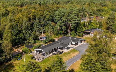 Bodulf - 850M from the Sea: Albero, Zona Residenziale, Paesaggio, Casa, Lotto, Visione Globale, Fotografia Aerea, Estate, Sobborgo, Villetta