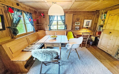 Winterberg: Mobilia, Interior Design, Legna, Camera, Pavimentazione, Pavimento, Casa, Tavolo, Latifoglie, Color Legno