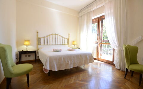 Casa Silvia: Interior Design, Mobilia, Letto, Camera Da Letto, Legna, Pavimento, Pavimentazione, Soffitto, Lenzuolo, Camera