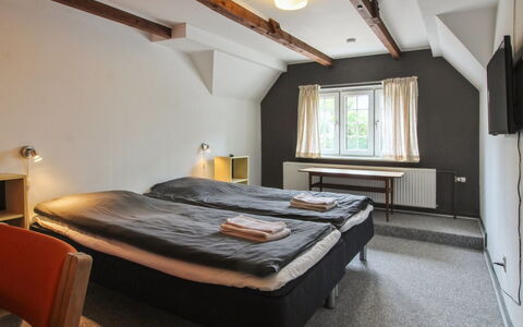 Henrieke - 10Km from the Sea: Camera Da Letto, Letto, Bedding, Telaio Del Letto, Hotel