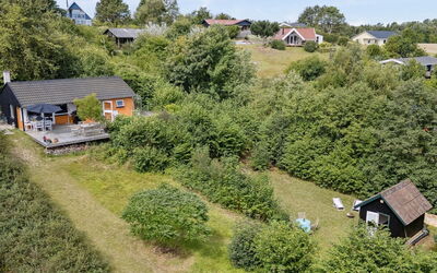 Marjanne - 800M from the Sea