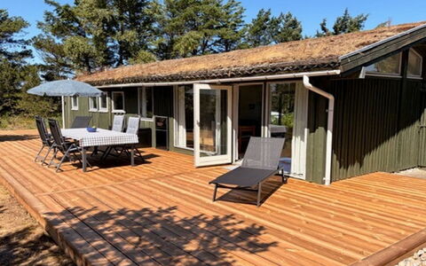 Saila - 1.2Km from the Sea: Legna, Casa, Latifoglie, Shade, Villetta, Deck, Portico, Plank, Color Legno, Eco Hotel