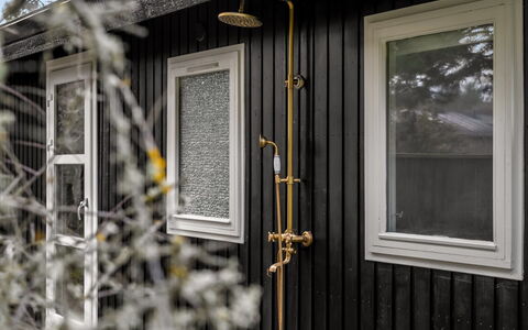 Talvikki - 1.2Km from the Sea: Legna, Casa, Portico, Deck, Latifoglie, Tetto, Color Legno, Pavimento In Legno, Eco Hotel