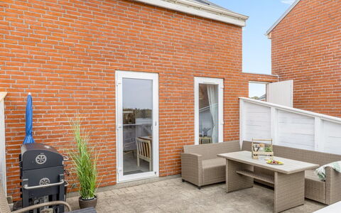 Steffan - 2.3Km from the Sea: Villetta, Backyard, Cortile, Edifici Giardino, Capannone, Raccordo, Mobili Da Esterno, Log Cabin, Struttura Esterna, Baracca