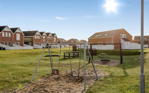 Steffan - 2.3Km from the Sea: Villetta, Backyard, Cortile, Edifici Giardino, Capannone, Raccordo, Mobili Da Esterno, Log Cabin, Struttura Esterna, Baracca