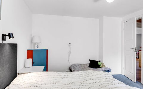 Lutz - 340M from the Sea: Interior Design, Mobilia, Parete, Pavimentazione, Camera Da Letto, Pavimento, Soffitto, Camera, Letto, Tessile