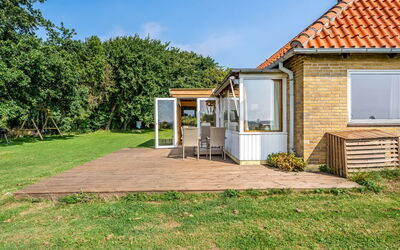 Makrina - 300M from the Sea