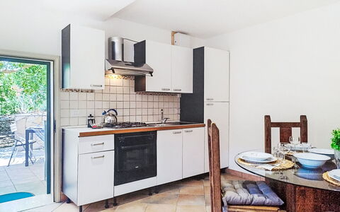 Casa Paolina: Pavimentazione, Mobilia, Interior Design, Pavimento, Controsoffitto, Cucina, Soffitto, Appartamento, Camera, Elettrodomestico Da Cucina