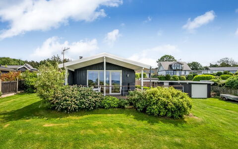 Akira - 250M from the Sea: Casa, Casa, Porta, Tetto, Villetta, Estate, Giardino, Shade, Raccordo, Cortile