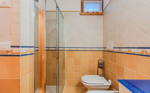 Terme di Comano 104: Pavimentazione, Idraulico Fixture, Pavimento, Interior Design, Bagno, Piastrella, Idraulico, Rubinetto, Soffitto, Lavello