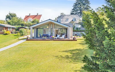 Troels - 945M from the Sea