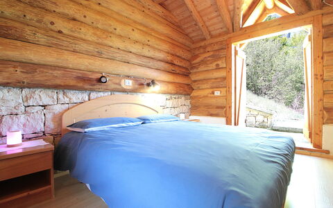 Baita Costa Di Gial: Legna, Camera Da Letto, Letto, Lenzuolo, Bedding, Casa, Biancheria, Camera, Villetta, Latifoglie