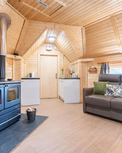 Oak Bothy 101.11