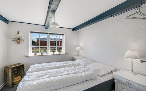 Reinhard - from the Sea: Soffitto, Pavimento, Pavimentazione, Interior Design, Mobilia, Casa, Camera Da Letto, Letto, Camera, Bedding