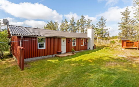 Ingobert - 600M from the Sea: 