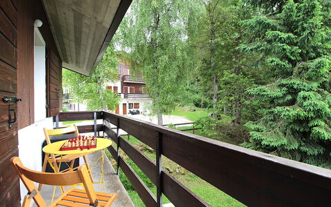 Chalet Giove: Legna, Villetta, Raccordo, Cortile, Latifoglie, Shade, Portico, Plank, Color Legno, Balcone