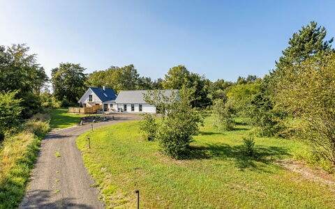 Wolter - 1.7Km from the Sea: Albero, Erba, Casa, Arbusto, Casa, Villetta, Area Rurale, Plain, Tetto