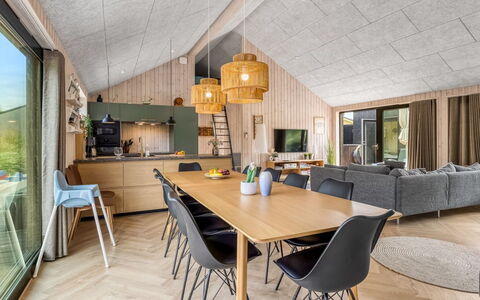 Artur - 800M from the Sea: Legna, Interior Design, Pavimentazione, Soffitto, Pavimento, Mobilia, Cucina & Sala Da Pranzo Tavolo, Lampada, Soggiorno, Divano