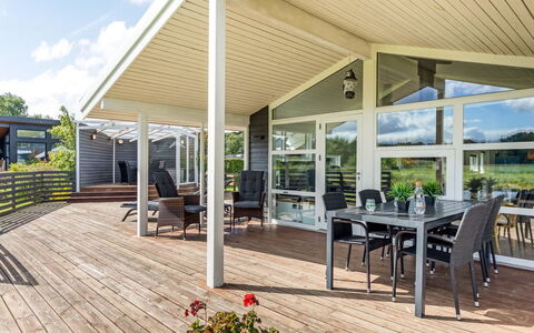Eisa - 75M from the Sea: Legna, Portico, Deck, Shade, Latifoglie, Struttura Esterna, Plank, Color Legno, Design, Legname