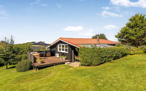 Berner - 500M to the Fjord: Villetta, Backyard, Cortile, Edifici Giardino, Capannone, Raccordo, Mobili Da Esterno, Log Cabin, Struttura Esterna, Baracca