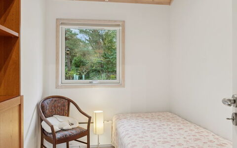 Angelika - 1.3Km from the Sea: Parete, Interior Design, Pavimentazione, Legna, Pavimento, Soffitto, Camera Da Letto, Letto, Camera, Mobilia