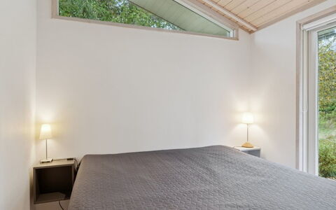 Angelika - 1.3Km from the Sea: Interior Design, Camera Da Letto, Soffitto, Legna, Letto, Pavimento, Pavimentazione, Casa, Mobilia, Camera