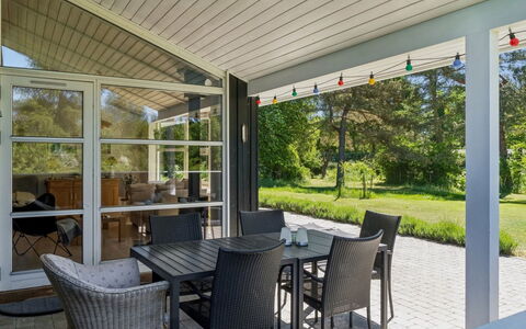 Angelika - 1.3Km from the Sea: Mobilia, Soffitto, Portico, Sedia, Interior Design, Porta, Casa, Shade, Cucina & Sala Da Pranzo Tavolo, Mobili Da Esterno