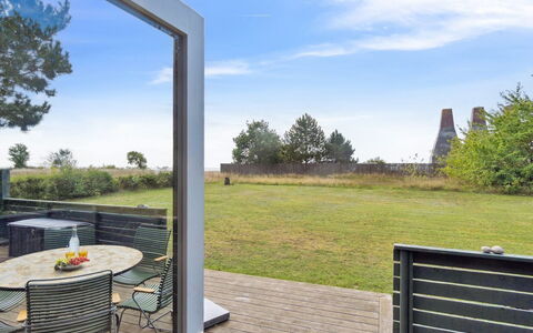 Joon - 100M from the Sea: Lotto, Shade, Mobili Da Esterno, Giardino, Sedia, Landscaping, Deck, Cortile, Latifoglie, Prato
