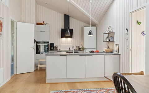 Ovine - 1.2Km to the Fjord: Legna, Mobilia, Appartamento, Camera, Soffitto, Color Legno, Sedia, Latifoglie, Vernice, Legname