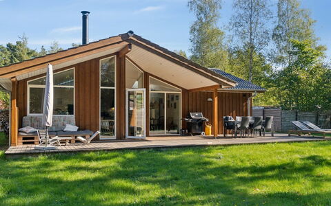 Ovine - 1.2Km to the Fjord: Legna, Mobilia, Appartamento, Camera, Soffitto, Color Legno, Sedia, Latifoglie, Vernice, Legname