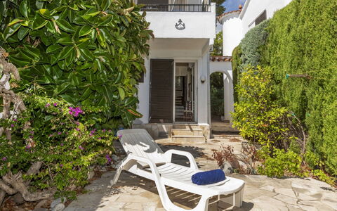 Playador: Casa, Shade, Giardino, Estate, Ricorrere, Landscaping, Balcone, Hacienda, Cortile, Eco Hotel