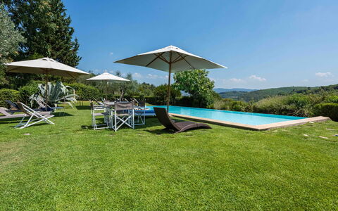 Villa Belchianti: Blu, Collina, Lotto, Piscina, Giardino, Catena Montuosa, Prato, Prato, Landscaping, Mobili Da Esterno