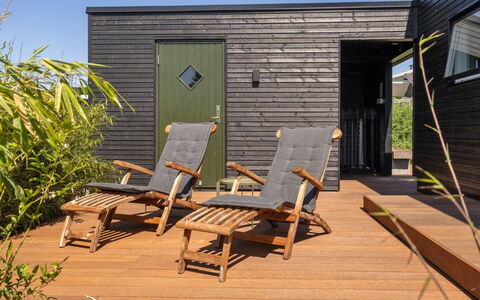 Karitte - 300M from the Sea: Legna, Casa, Portico, Deck, Latifoglie, Tetto, Color Legno, Pavimento In Legno, Eco Hotel