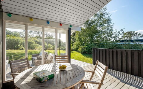 Eggertsine - 1.2Km from the Sea: Legna, Casa, Portico, Deck, Latifoglie, Tetto, Color Legno, Pavimento In Legno, Eco Hotel