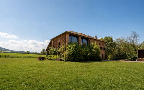 Villa Poggio Zucchino, Pool, Wellness, Piacenza: Erba, Casa, Pascolo, Area Rurale, Plain, Lotto, Paesaggio, Villetta, Casa