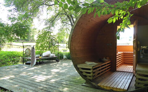 Villa Poggio Zucchino, Pool, Wellness, Piacenza: Legna, Giardino, Color Legno, Mobili Da Esterno, Backyard, Latifoglie, Deck, Design, Cortile, Landscaping