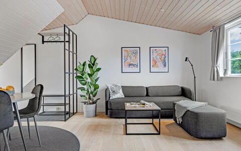 Edel - 250M from the Sea