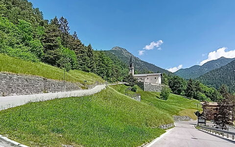Festér: Geografia Montane, Erba, Collina, Montagna, Highland, Paesaggio, Hill Station, Area Rurale, Catena Montuosa, Valle