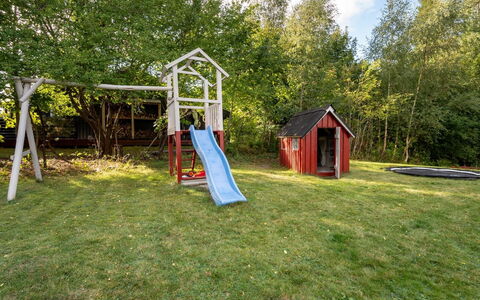Winder - 925M from the Sea: Legna, Casa, Portico, Deck, Latifoglie, Tetto, Color Legno, Pavimento In Legno, Eco Hotel