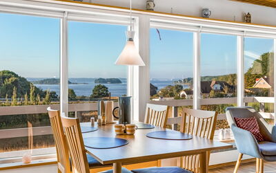 Senni - 800M from the Sea