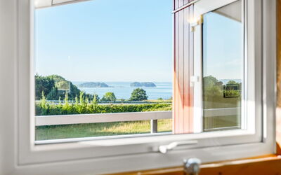 Senni - 800M from the Sea