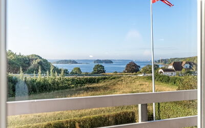 Senni - 800M from the Sea